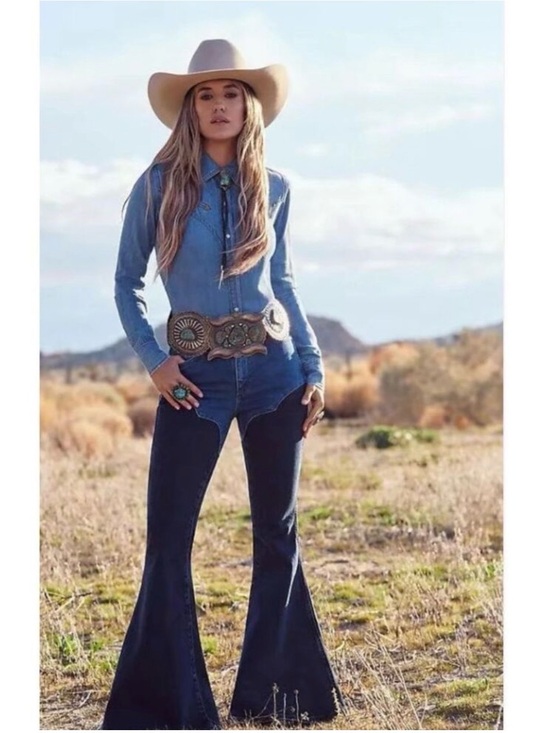 Wrangler Denim - Wrangler x Lainey Wilson Dark Two Tone High Waist Bell Bottom Jeans 27 / 30